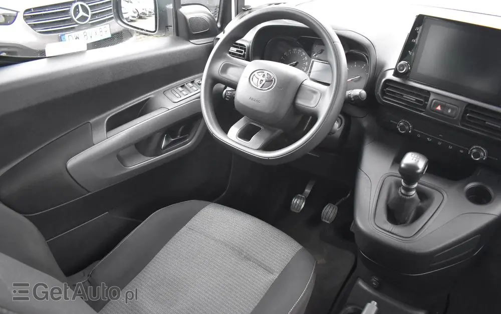 TOYOTA Proace City Verso 1.5 D-4D Business