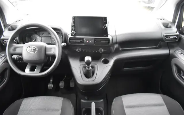 TOYOTA Proace City Verso 1.5 D-4D Business