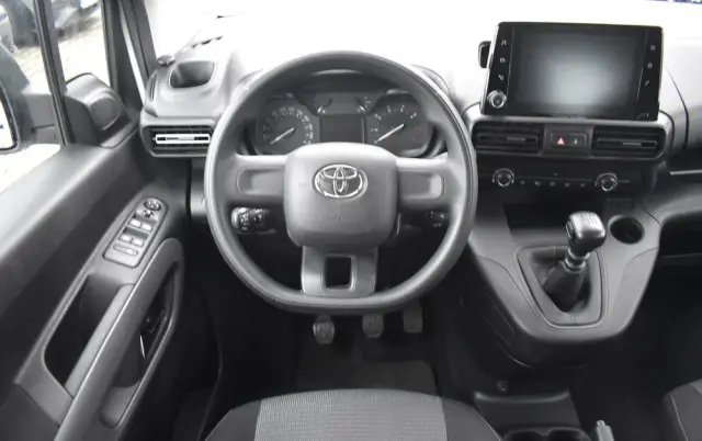 TOYOTA Proace City Verso 1.5 D-4D Business