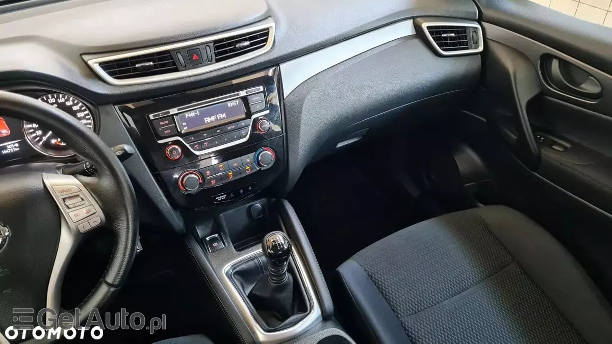 NISSAN Qashqai 1.2 DIG-T Acenta