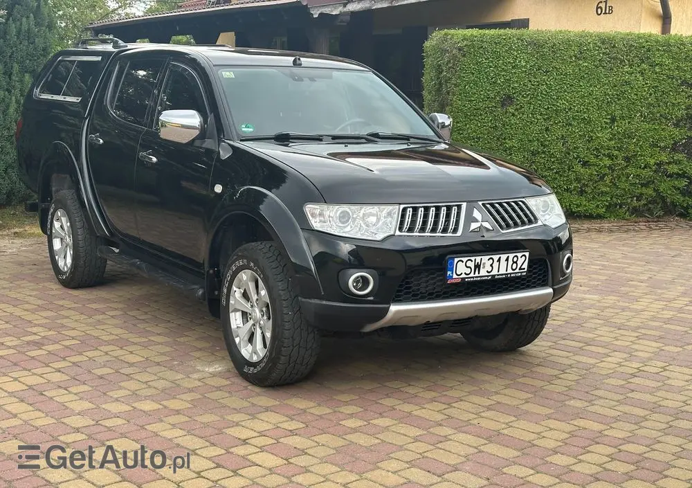 MITSUBISHI L200 Pick Up 4x4 S&S Double Cab SUV-Star