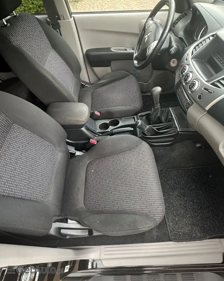 MITSUBISHI L200 Pick Up 4x4 S&S Double Cab SUV-Star