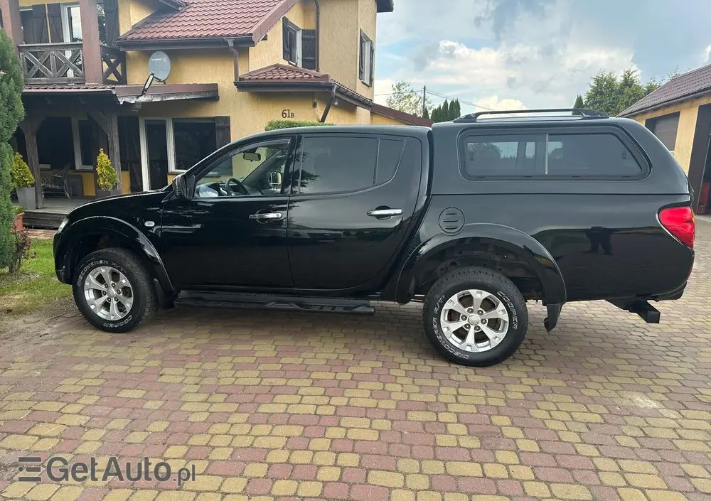 MITSUBISHI L200 Pick Up 4x4 S&S Double Cab SUV-Star