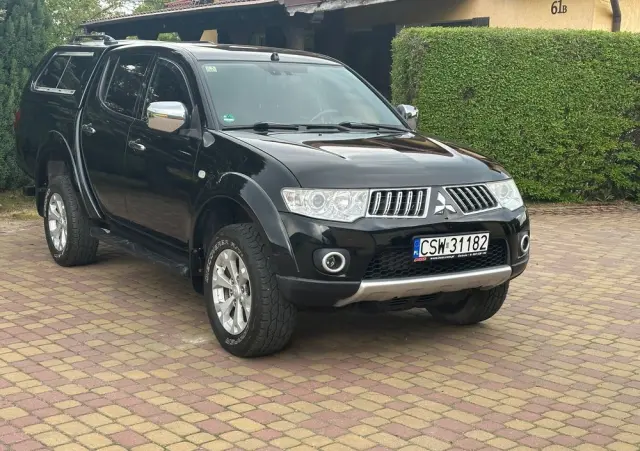 MITSUBISHI L200 Pick Up 4x4 S&S Double Cab SUV-Star