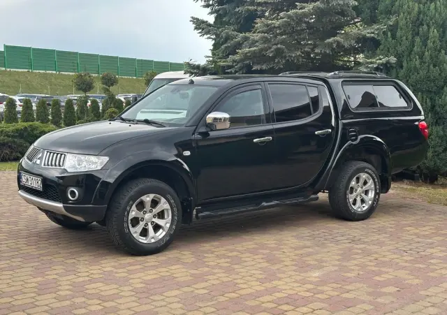 MITSUBISHI L200 Pick Up 4x4 S&S Double Cab SUV-Star
