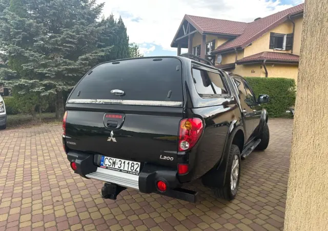 MITSUBISHI L200 Pick Up 4x4 S&S Double Cab SUV-Star