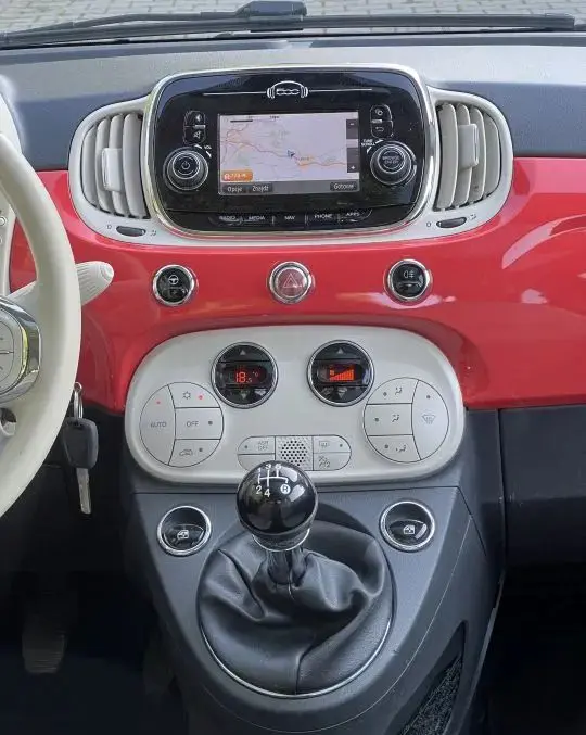 FIAT 500 1.2 8V Lounge Euro6