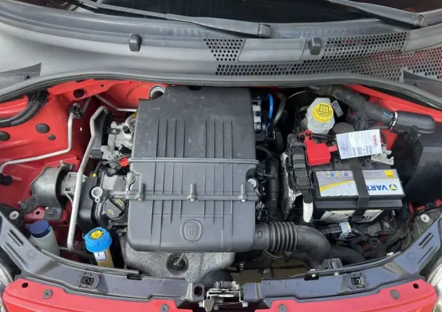 FIAT 500 1.2 8V Lounge Euro6