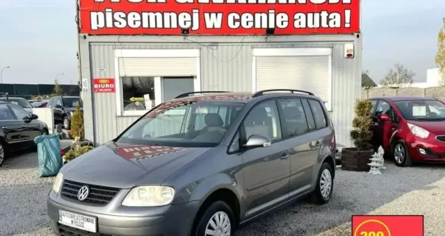 VOLKSWAGEN Touran 