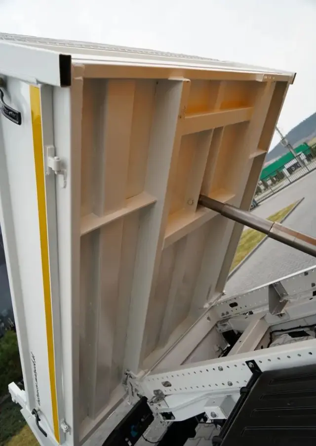 MERCEDES-BENZ SPRINTER  513 / WYWROTKA / BRYGADÓWKA / 7  MIEJSC / BLIŹNIAK / MANUAL / SPROWADZONY 