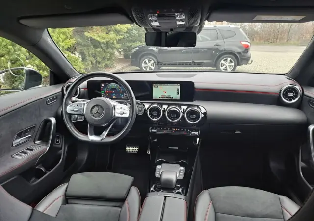 MERCEDES-BENZ CLA 250 e 8G-DCT Edition AMG Line