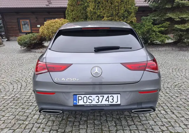 MERCEDES-BENZ CLA 250 e 8G-DCT Edition AMG Line