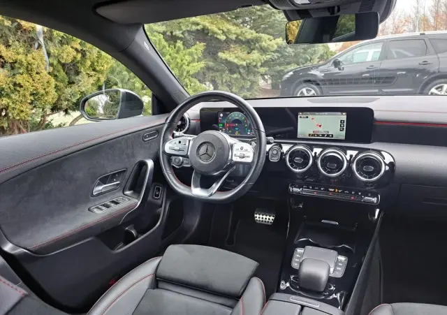 MERCEDES-BENZ CLA 250 e 8G-DCT Edition AMG Line