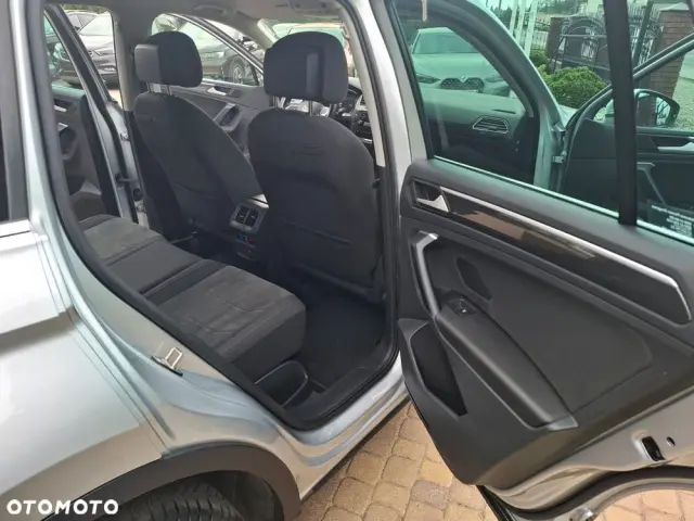 VOLKSWAGEN Tiguan 2.0 TDI SCR Elegance DSG