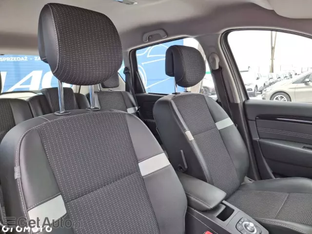 RENAULT Scenic 1.5 dCi Intens EDC