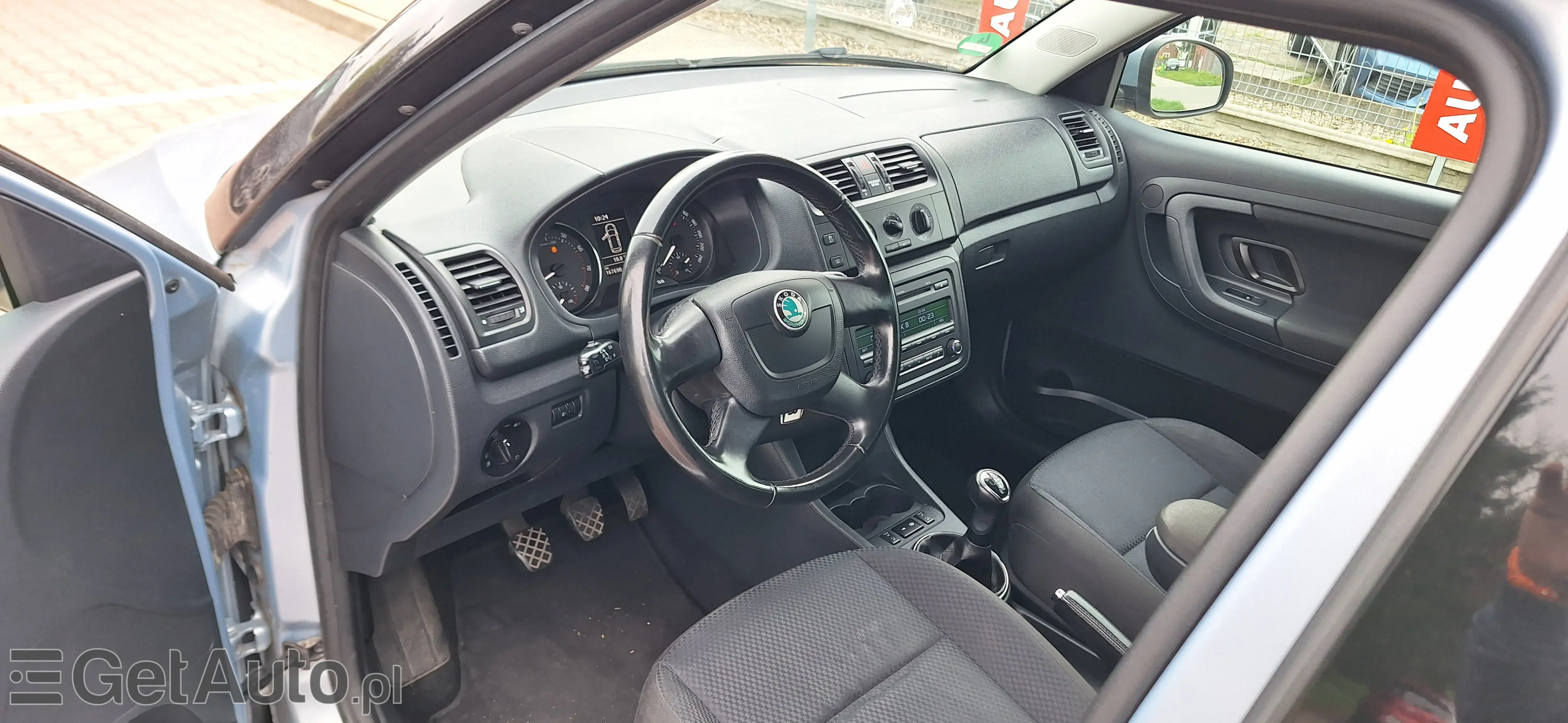 SKODA Fabia 