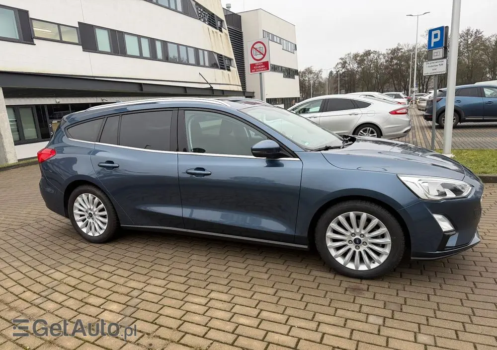 FORD Focus SW Ver-1-0-ecoboost-start--stopp--system-titanium