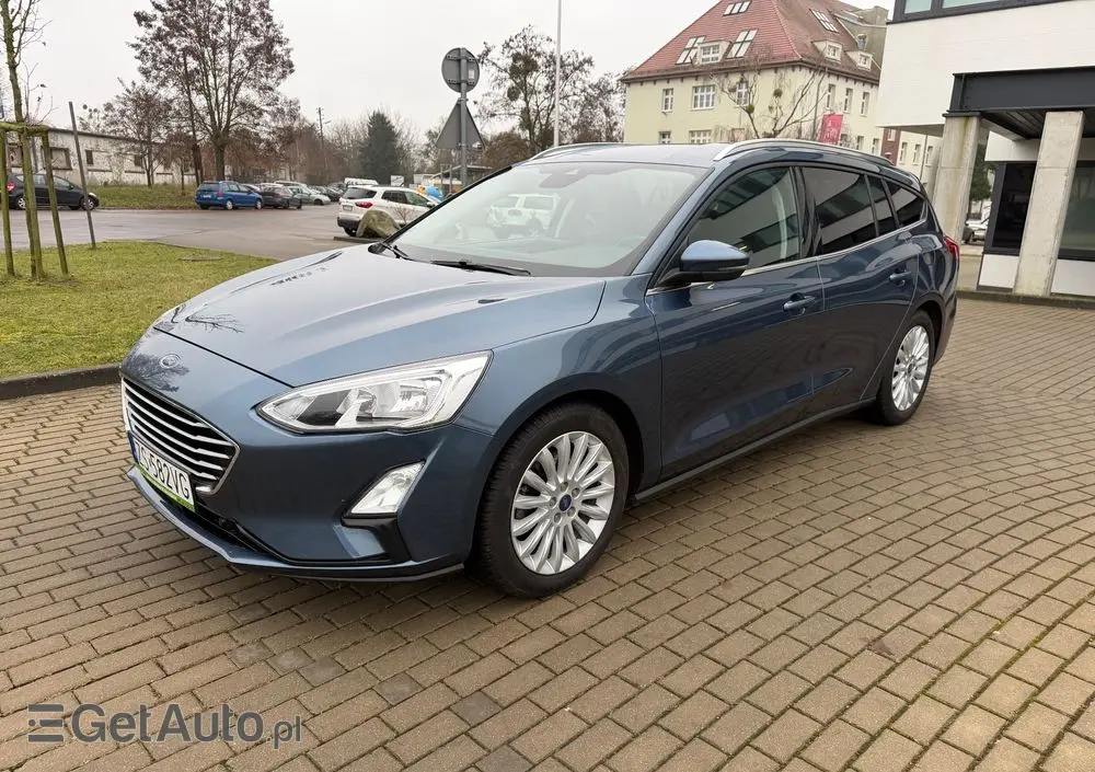 FORD Focus SW Ver-1-0-ecoboost-start--stopp--system-titanium