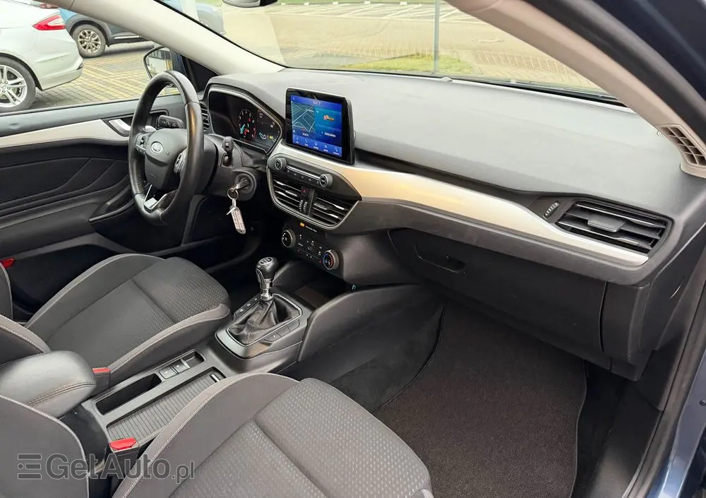 FORD Focus SW Ver-1-0-ecoboost-start--stopp--system-titanium