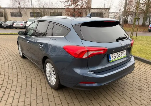 FORD Focus SW Ver-1-0-ecoboost-start--stopp--system-titanium