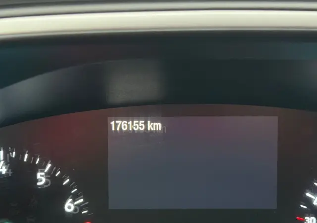 FORD Focus SW Ver-1-0-ecoboost-start--stopp--system-titanium