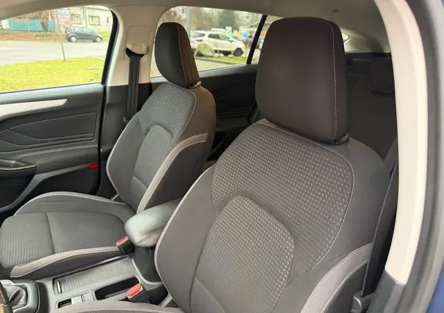 FORD Focus SW Ver-1-0-ecoboost-start--stopp--system-titanium