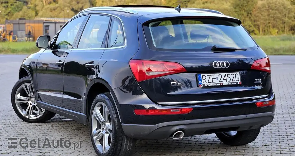 AUDI Q5 2.0 TDI quattro S tronic sport
