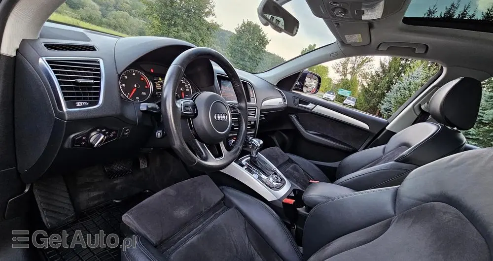 AUDI Q5 2.0 TDI quattro S tronic sport