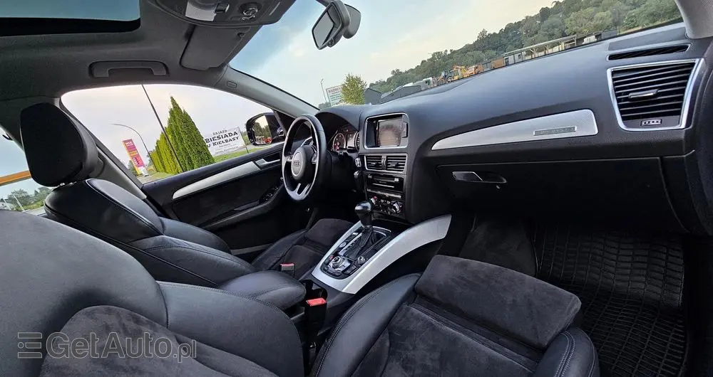 AUDI Q5 2.0 TDI quattro S tronic sport