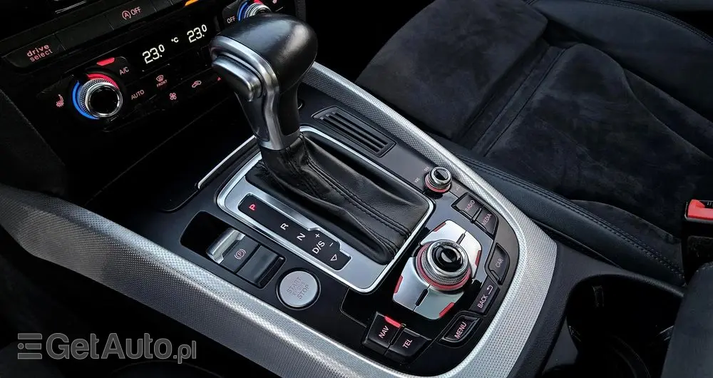 AUDI Q5 2.0 TDI quattro S tronic sport