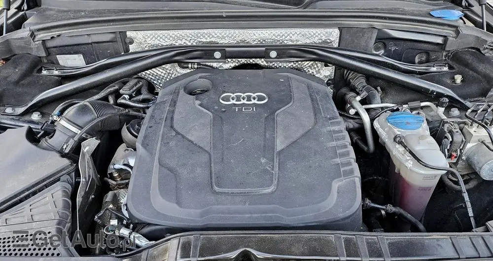 AUDI Q5 2.0 TDI quattro S tronic sport