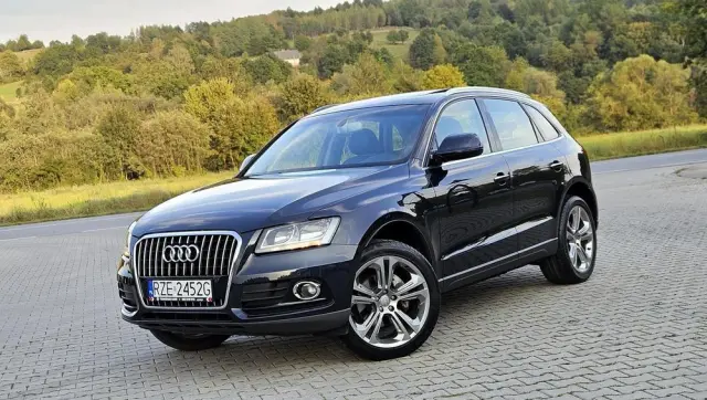 AUDI Q5 2.0 TDI quattro S tronic sport