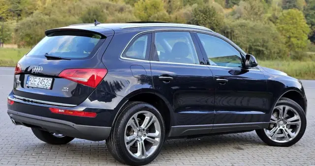 AUDI Q5 2.0 TDI quattro S tronic sport