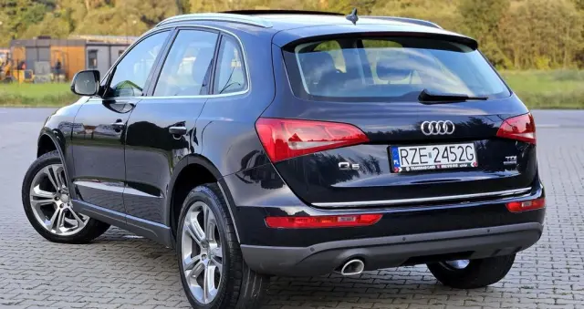 AUDI Q5 2.0 TDI quattro S tronic sport