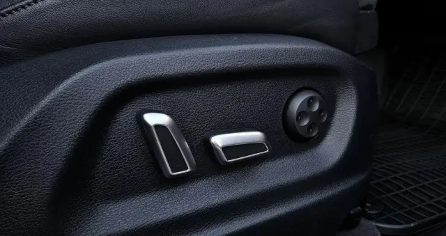 AUDI Q5 2.0 TDI quattro S tronic sport