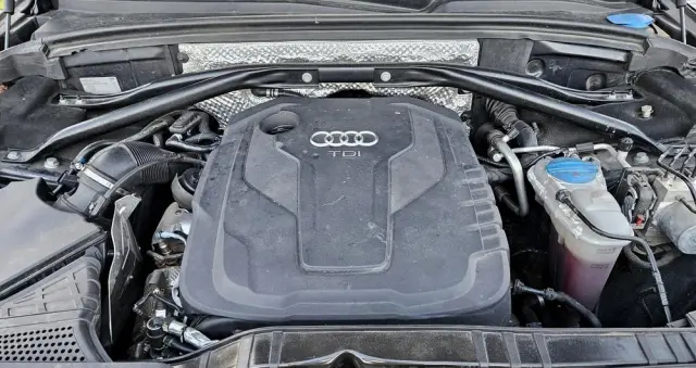 AUDI Q5 2.0 TDI quattro S tronic sport