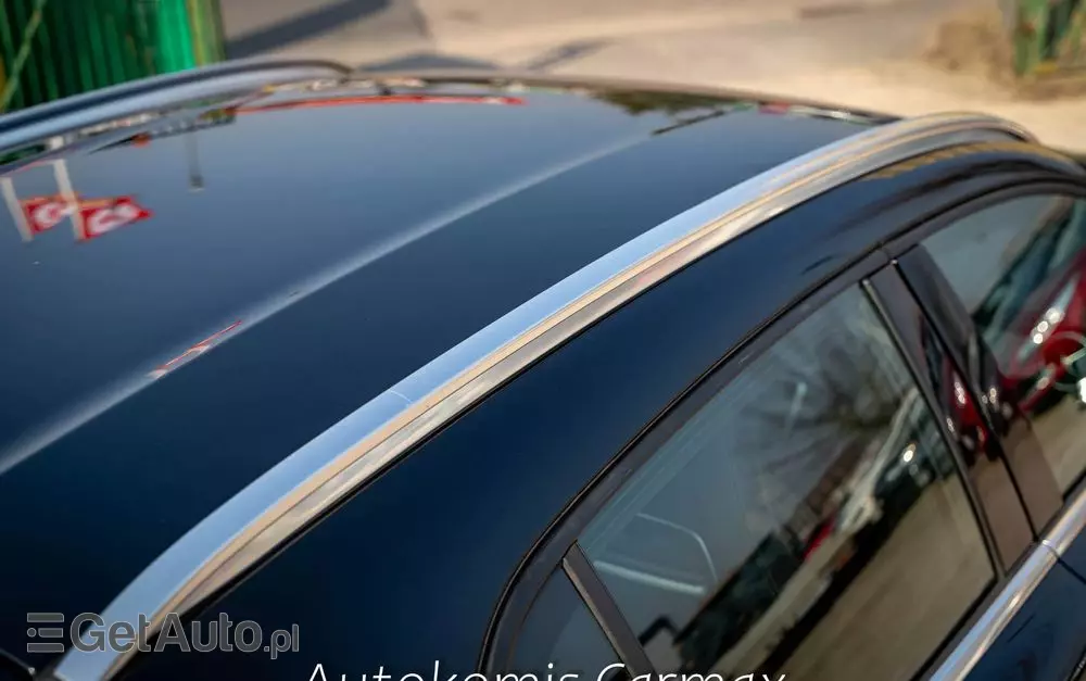 MERCEDES-BENZ GLA 250 4-Matic