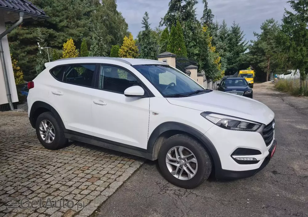 HYUNDAI Tucson Blue 1.7 CRDi 2WD Style