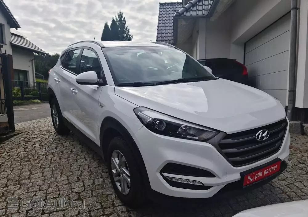 HYUNDAI Tucson Blue 1.7 CRDi 2WD Style