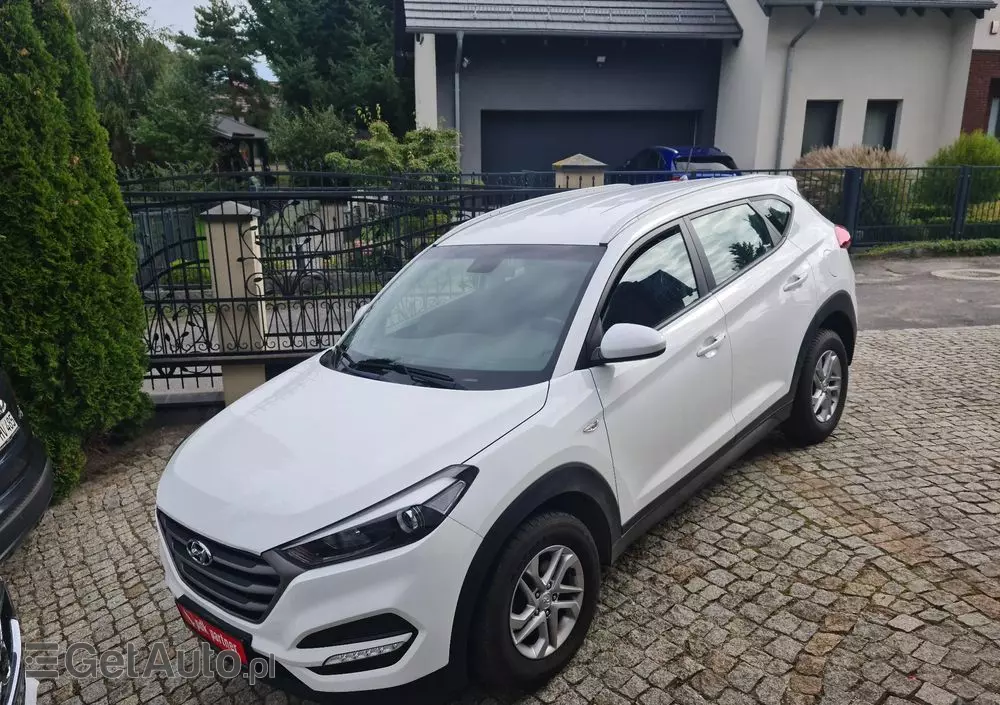 HYUNDAI Tucson Blue 1.7 CRDi 2WD Style