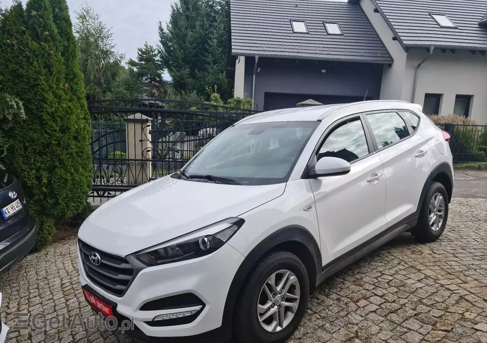 HYUNDAI Tucson Blue 1.7 CRDi 2WD Style