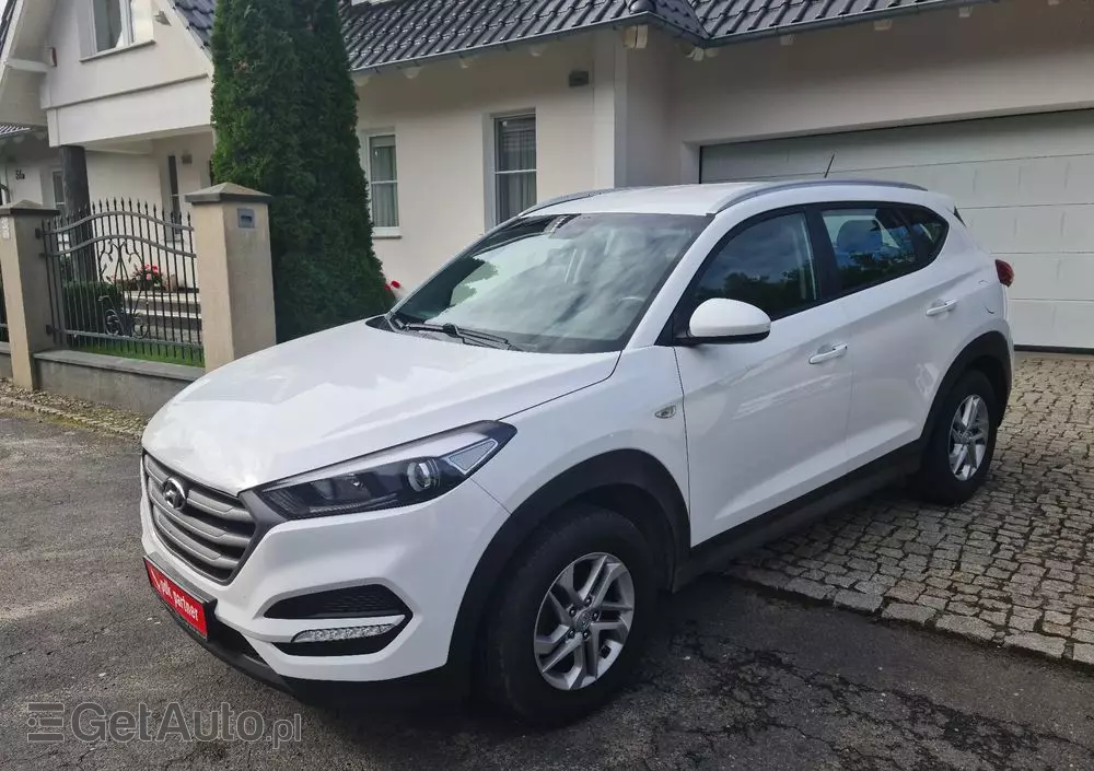 HYUNDAI Tucson Blue 1.7 CRDi 2WD Style