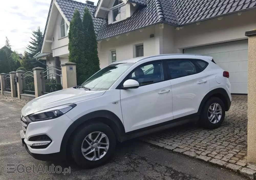 HYUNDAI Tucson Blue 1.7 CRDi 2WD Style