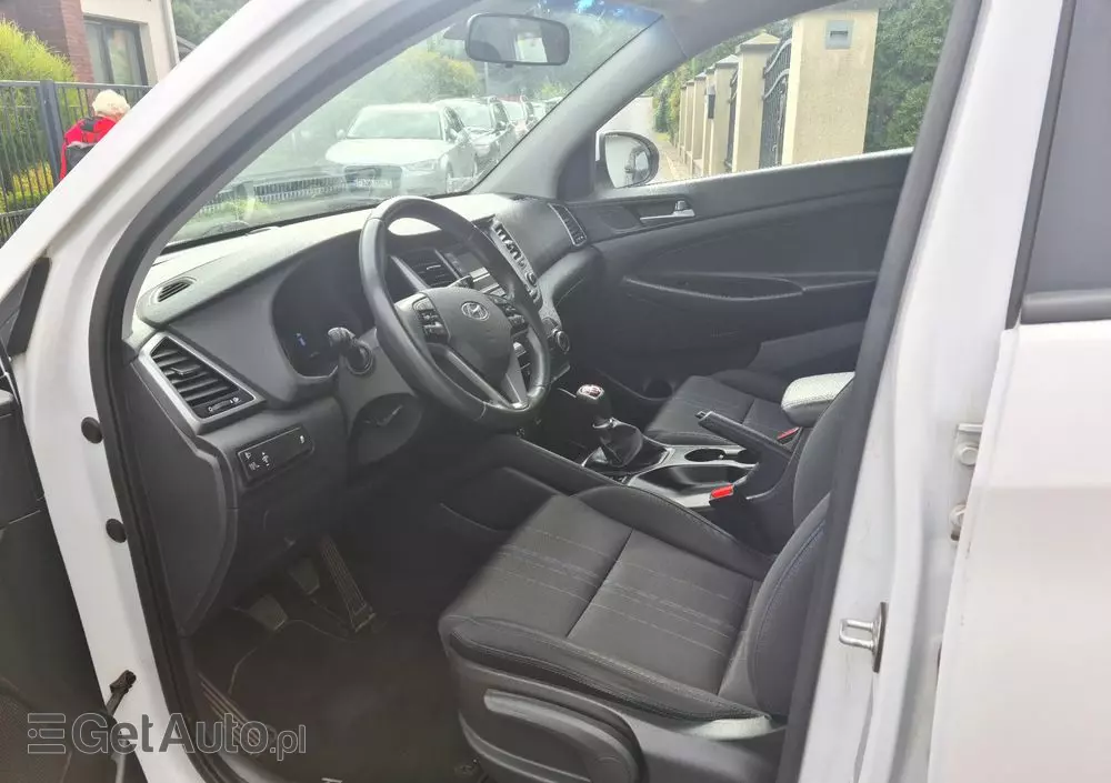 HYUNDAI Tucson Blue 1.7 CRDi 2WD Style