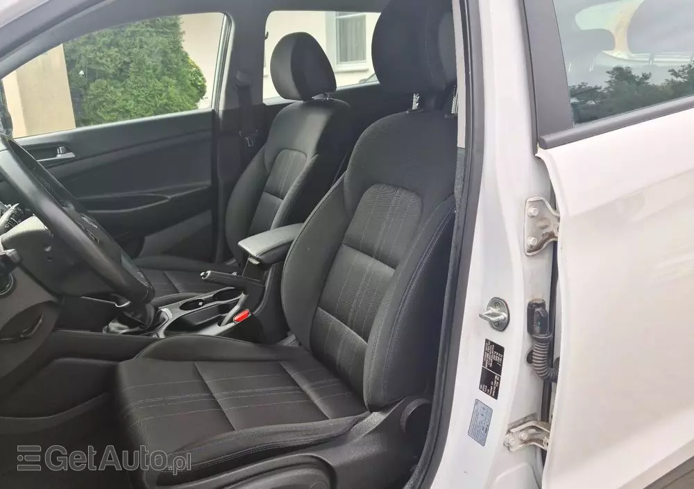 HYUNDAI Tucson Blue 1.7 CRDi 2WD Style