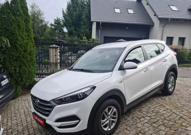 HYUNDAI Tucson Blue 1.7 CRDi 2WD Style