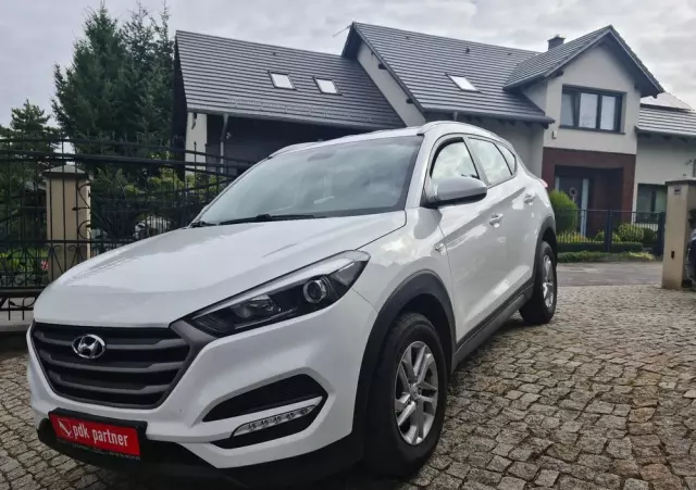 HYUNDAI Tucson Blue 1.7 CRDi 2WD Style