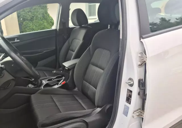 HYUNDAI Tucson Blue 1.7 CRDi 2WD Style