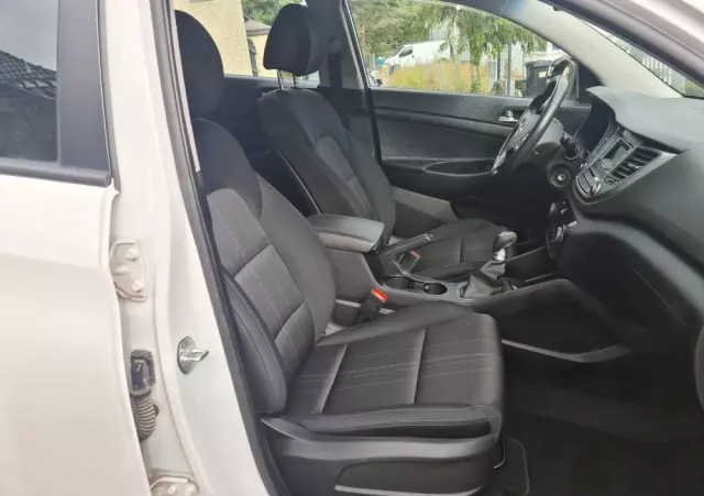 HYUNDAI Tucson Blue 1.7 CRDi 2WD Style