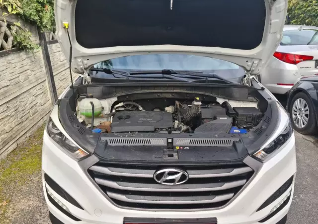 HYUNDAI Tucson Blue 1.7 CRDi 2WD Style